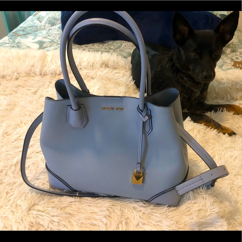 Gently used Michael Kors crossed body bag/satchel.